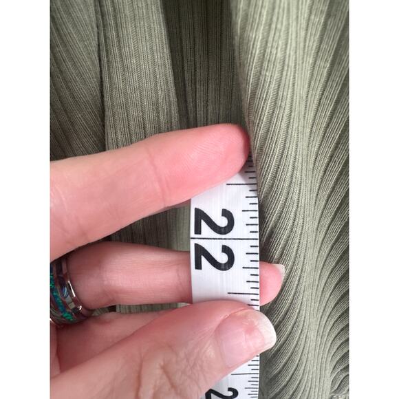 Old Navy Top Womens Small Green Halter Tank Built In Bra Stretch Sleeveless - Picture 4 of 5